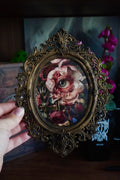 cadre décoratif gothique, cadre baroque, decoration witchy, spooky, halloween, sorcières, décoration murale, film d'horreur, magie, lune et soleil, féerique, princesse, romantasy, oeuvre d'art, fantasy, dragon