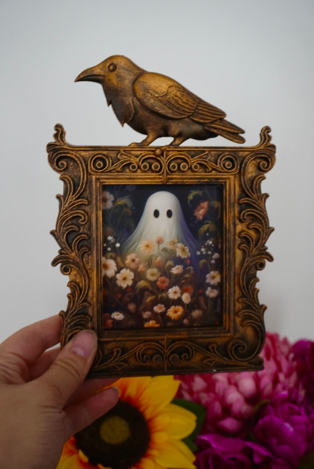 cadre décoratif gothique, cadre baroque, decoration witchy, spooky, halloween, sorcières, décoration murale, film d'horreur, magie, lune et soleil, féerique, princesse, romantasy, oeuvre d'art, fantasy, dragon